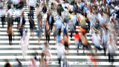 The Long Shadow of Intersectionality? A Longitudinal Perspective on Migrant Women's Pay Disadvantage featured image